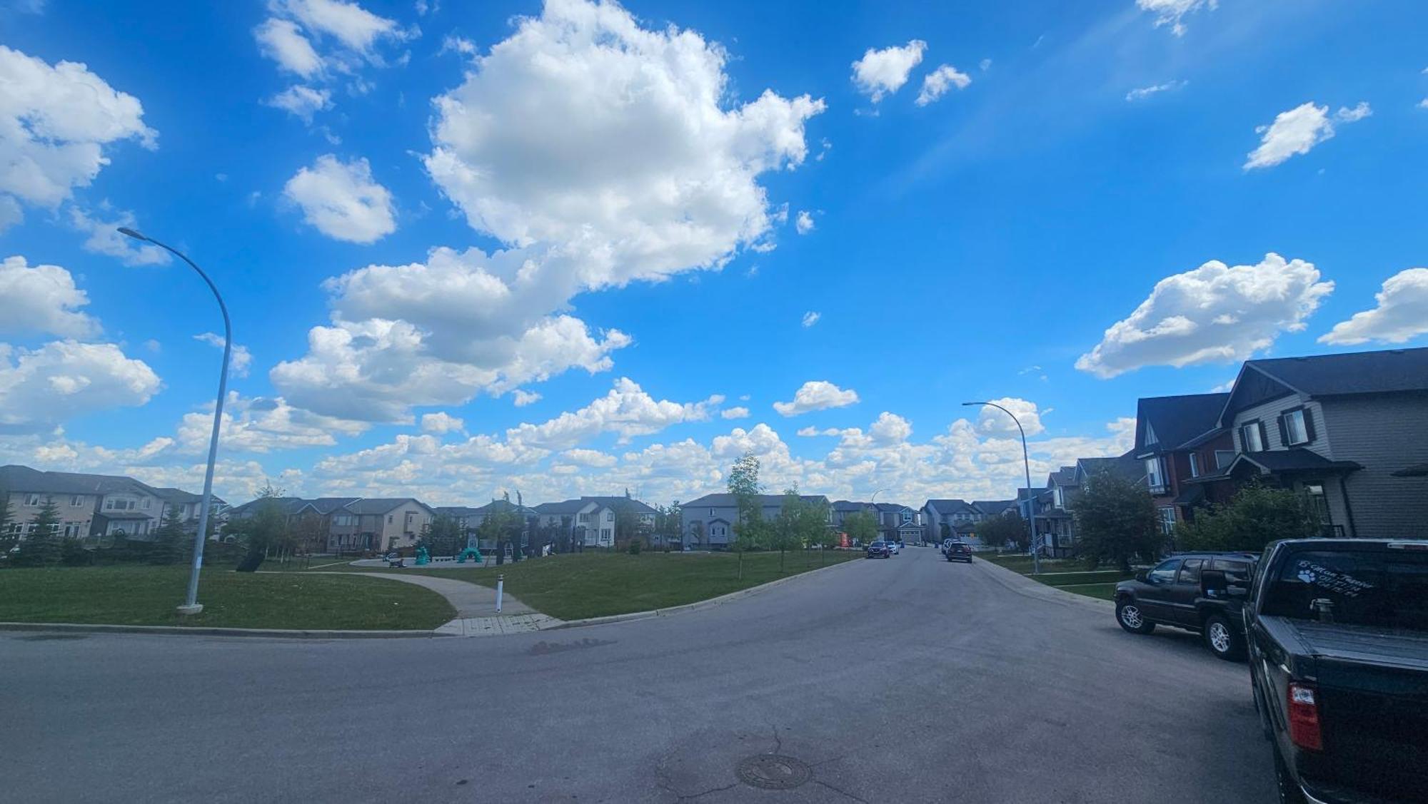 Apartment Luxury Basement With 2 Bedrooms, 2 Queen Beds, Free Wi-fi, And Free Parking *